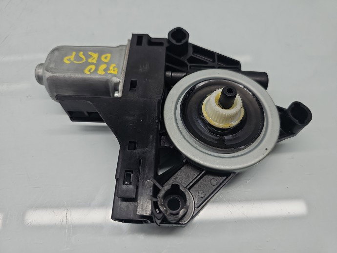 Motoras geam dreapta spate Volvo S80 II [Fabr 2006-2016] Sedan Facelift 966265-102