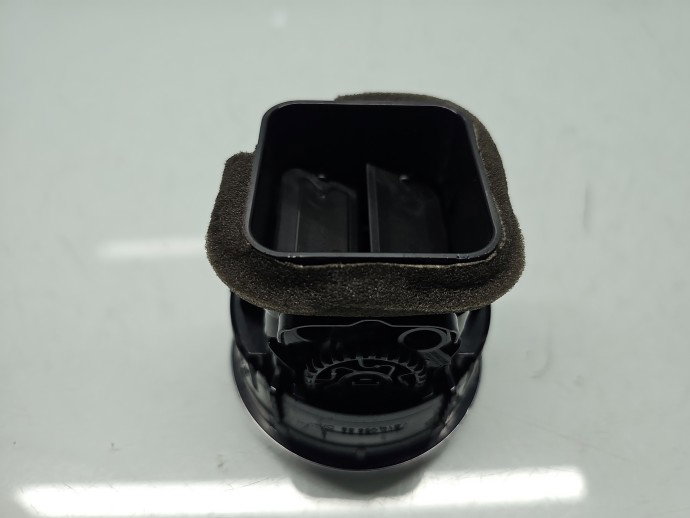 Grila aerisire stanga AUDI A3 (8V1) [Fabr 2012-prezent] 8V0820901A