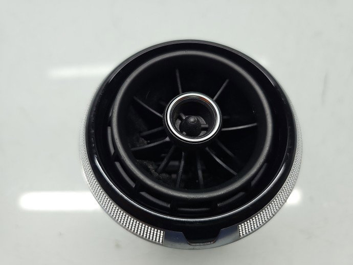 Grila aerisire dreapta AUDI A3 (8V1) [Fabr 2012-prezent] 8V0820901A