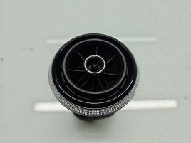 Grila aerisire centrala dreapta AUDI A3 (8V1) [Fabr 2012-prezent] 8V0820901A