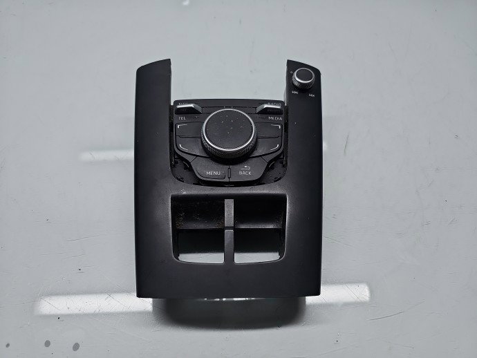 Panou media AUDI A3 (8V1) [Fabr 2012-prezent] 8V0919614B