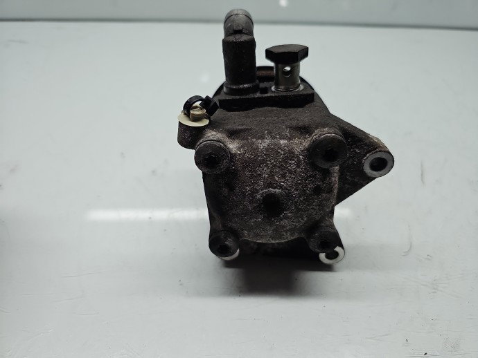 Pompa servodirectie Iveco Daily III [Fabr 2014-2025] 5801893653 2.3 F1AGL411J 114KW / 155CP