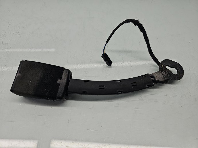Capsa centura dreapta fata Seat Leon (5F1) [Fabr 2012-2018] 5F0857756