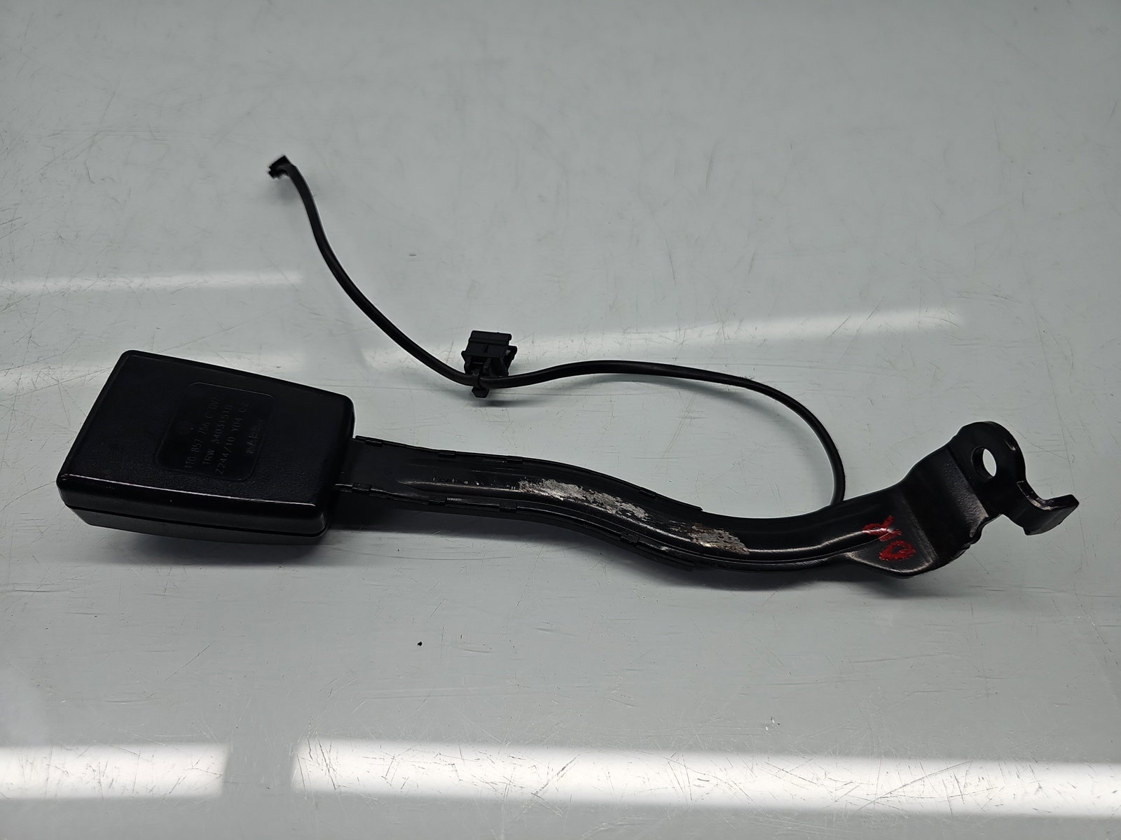 Capsa centura dreapta fata Volkswagen Touran (1T3) [Fabr 2010-2015] 1T0857756C