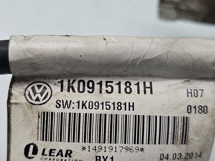 Borna baterie (-) Volkswagen Tiguan (5N) [Fabr 2007-2016] 1K0915181H