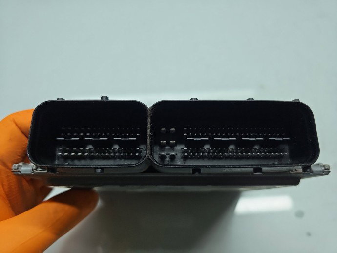 Calculator motor ECU Seat Toledo 4 (KG3) [Fabr 2012-2018] 03F906070HJ 1.2 TSI CBZA 63KW / 86CP