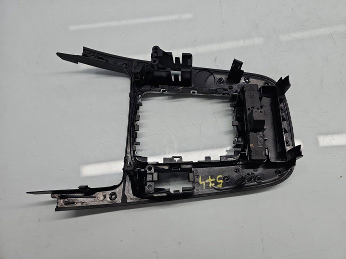 Consola centrala AUDI A5 (8T3) [Fabr 2007-2015] 8K0864261