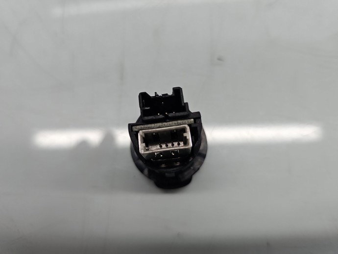 Conector auxiliar USB Citroen C5 (III) [Fabr 2008-2017] 96647952XT
