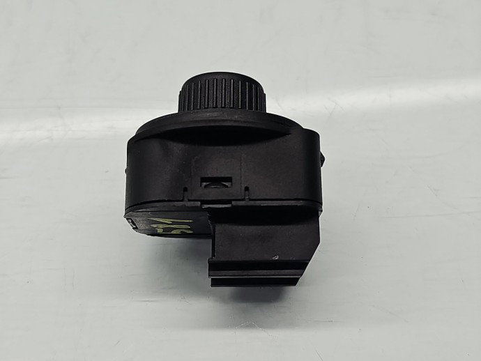 Buton reglaj oglinzi Skoda Fabia 3 (NJ3) [Fabr 2014-prezent] 5JC959565