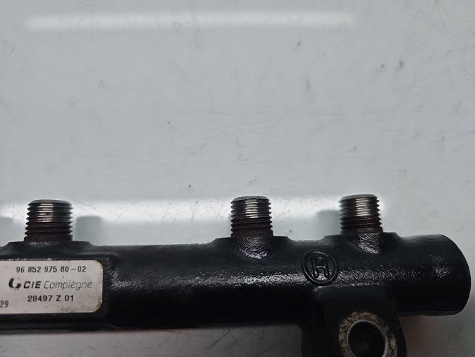 Rampa injectoare Ford C-Max 2 [Fabr 2010-2015] 96852975-02 1.6 TDCI T1DA 85KW / 115CP