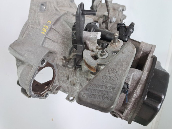 Cutie viteze manuala 5 trepte Volkswagen Polo (6R) [Fabr 2009-2016] 1.6 TDI CAYC MZL 77KW / 105CP