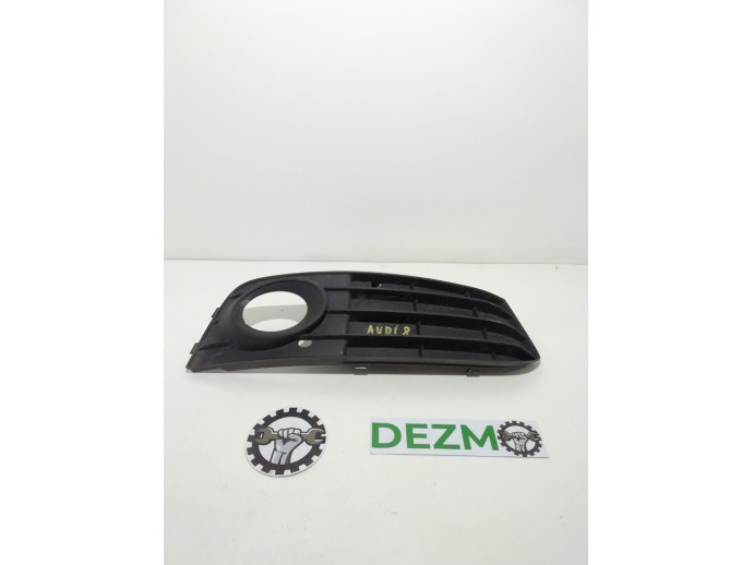 Grila PROIECTOR dreapta AUDI A4 B8 8K0807682A