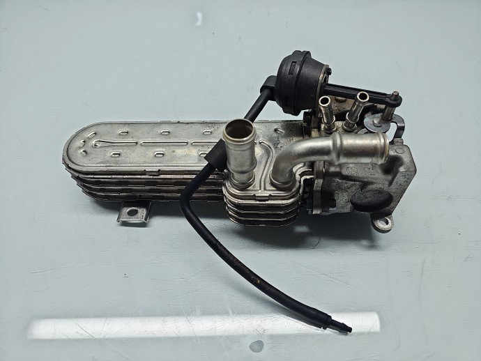 Racitor gaze Volkswagen Touran (1T1, 1T2) [Fabr 2003-2010] 038131513J 2.0 TDI BKD 103KW / 140CP