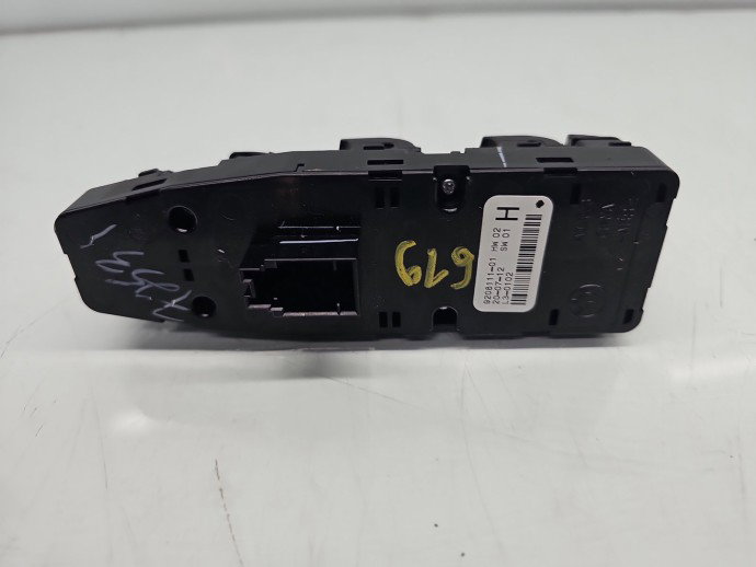 Butoane comanda geamuri sofer Bmw 1 (F20, F21) [Fabr 2011-2017] 9208111