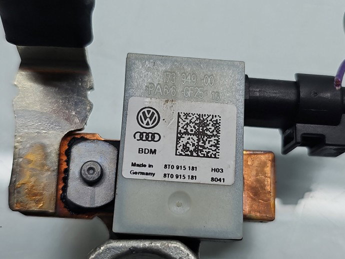 Borna baterie (-) AUDI A7 (4GA) [Fabr 2011-2017] 8T0915181