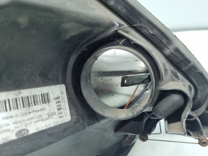 Far stanga Ford Kuga I [Fabr 2008-2012] SUV 8V41-13W030-BE