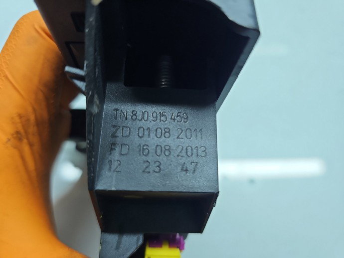 Borna baterie (+) cu capsa AUDI A5 (8T3) [Fabr 2007-2015] 8J0915459