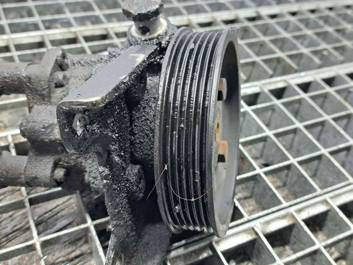 Pompa servodirectie Bmw 5 (E60) [Fabr 2004-2010] 7516848 2.2 M54  