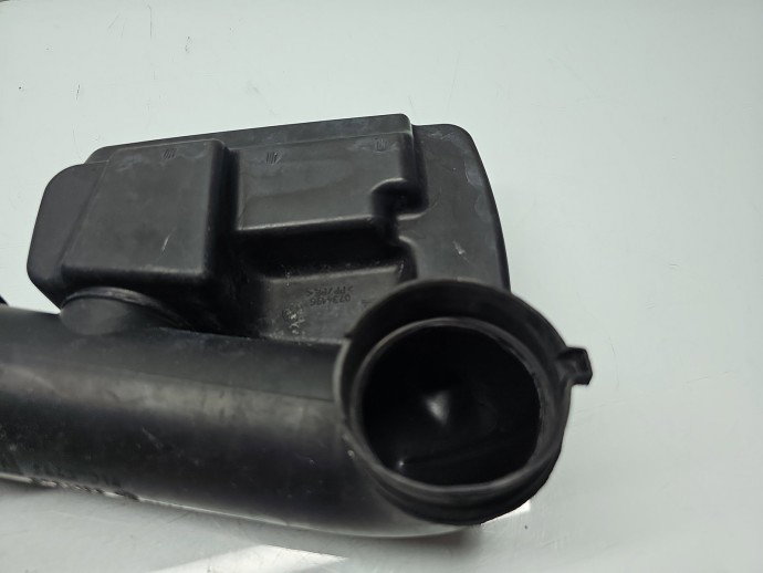 Tub admisie aer Opel Zafira B (A05) [Fabr 2006-2011] 24437914 1.6 Benz Z16XEP 77KW / 105CP