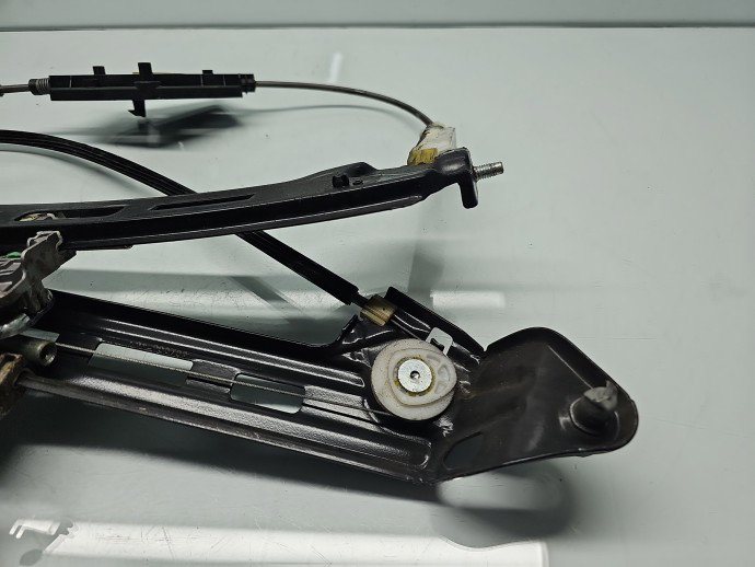 Macara electrica geam stanga spate Volkswagen Passat CC (358) [Fabr 2012-2016] Coupe Facelift 3C8839461K