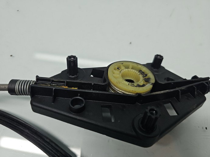 Macara electrica geam stanga spate Volkswagen Passat CC (358) [Fabr 2012-2016] Coupe Facelift 3C8839461K