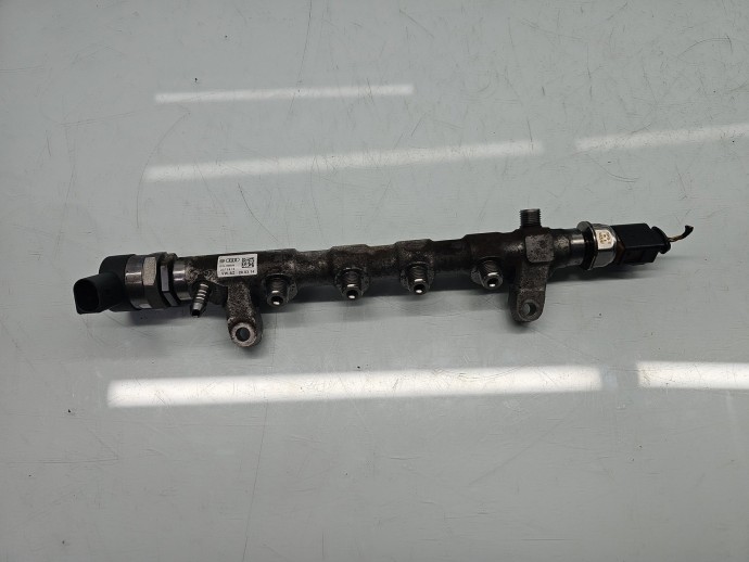 Rampa injectoare Volkswagen Passat B7 (362) [Fabr 2010-2014] 03L089N 2.0 TDI CFFB 103KW / 140CP