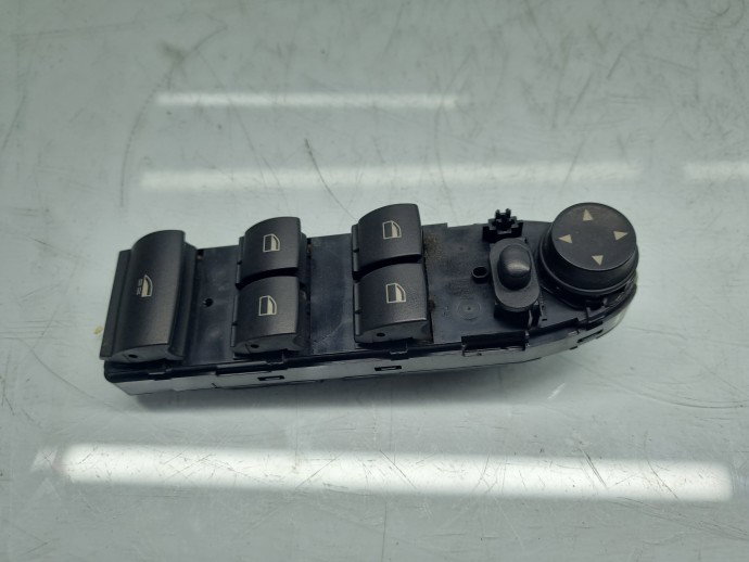 Butoane comanda geamuri sofer Bmw 1 (E88) [Fabr 2008-2013] 9217317