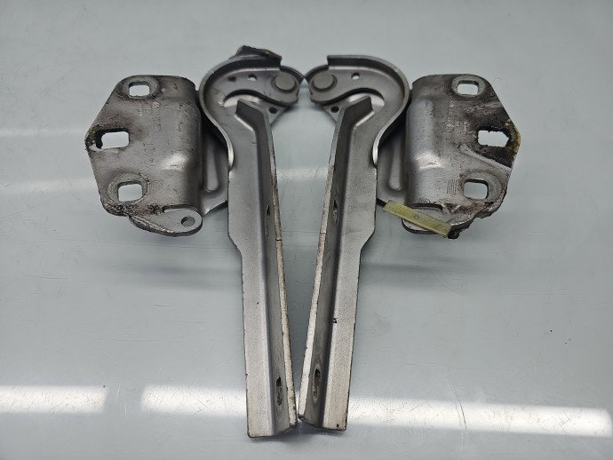 Set balamale capota Volkswagen Passat CC (358) [Fabr 2012-2016] Coupe Facelift 3C8823302A, 3C8823301A