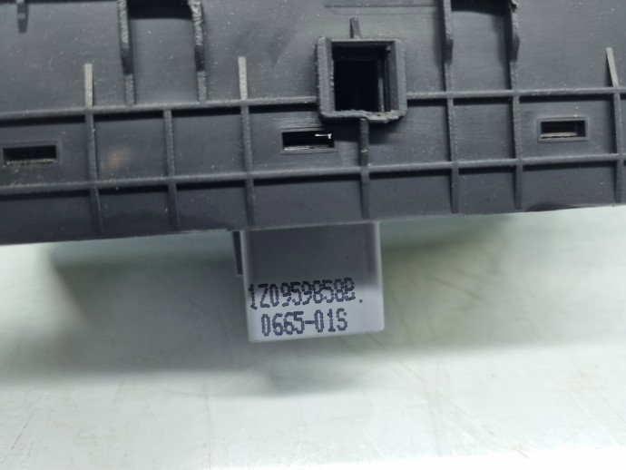 Butoane comanda geamuri sofer Skoda Roomster Praktik (5J) [Fabr 2006-2015] 1Z0959858B