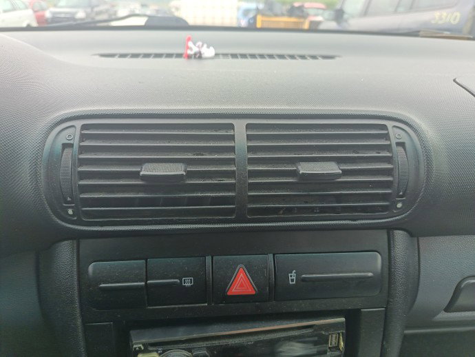 Grila aerisire centrala Seat Leon (1M1) [Fabr 1999-2006] OEM