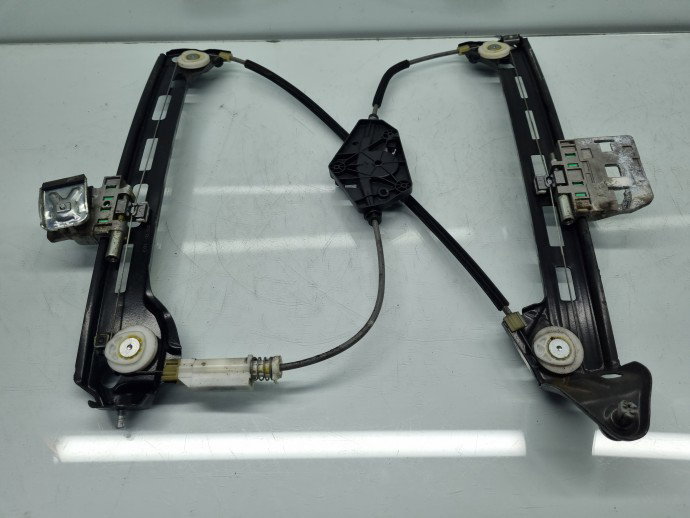 Macara electrica geam dreapta spate Volkswagen Passat CC (358) [Fabr 2012-2016] Coupe Facelift 3C8839462K