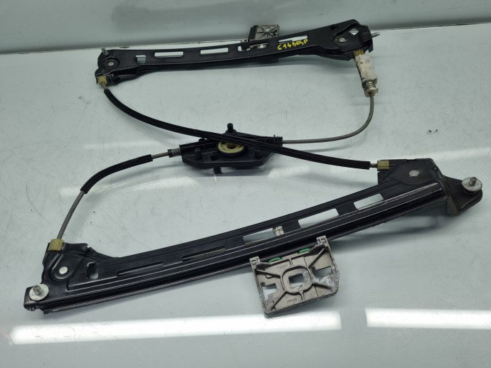Macara electrica geam dreapta spate Volkswagen Passat CC (358) [Fabr 2012-2016] Coupe Facelift 3C8839462K