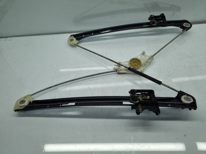 Macara electrica geam dreapta fata PORSCHE Macan [Fabr 2014-2017] SUV 95B837462