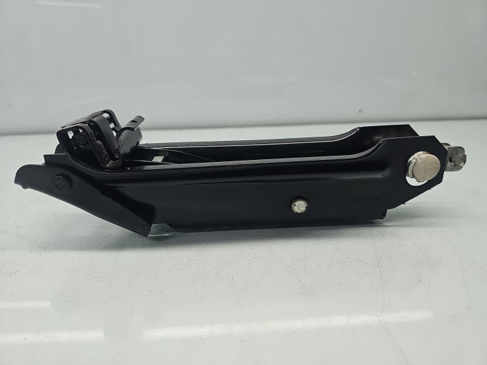 Cric Volkswagen Golf 6 (5K1) [Fabr 2009-2013] 1K0011031T