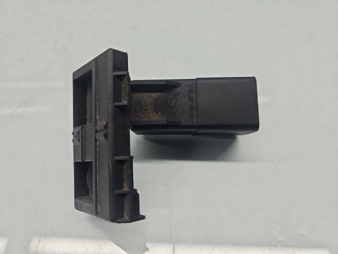 Releu Volkswagen Golf 6 (5K1) [Fabr 2009-2013] 038907281D