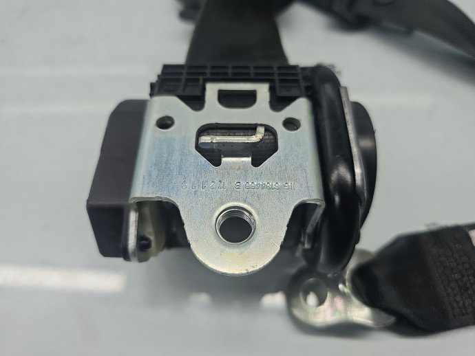 Centura dreapta fata Volkswagen Golf 6 (5K1) [Fabr 2009-2013] 1K4857706BK