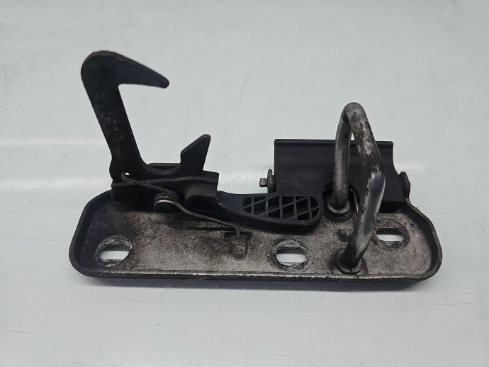 Maner deschidere capota Volkswagen Golf 6 (5K1) [Fabr 2009-2013] Hatchback 1Q0823480