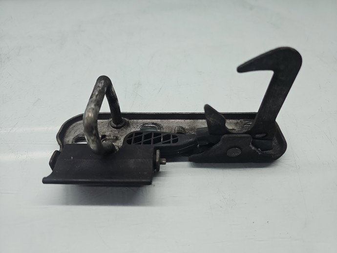 Maner deschidere capota Volkswagen Golf 6 (5K1) [Fabr 2009-2013] Hatchback 1Q0823480