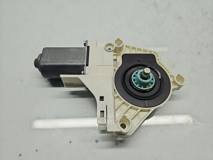 Motoras geam dreapta fata AUDI A6 (4G2, C7) [Fabr 2012-2017] Sedan Quattro 8K0959802B