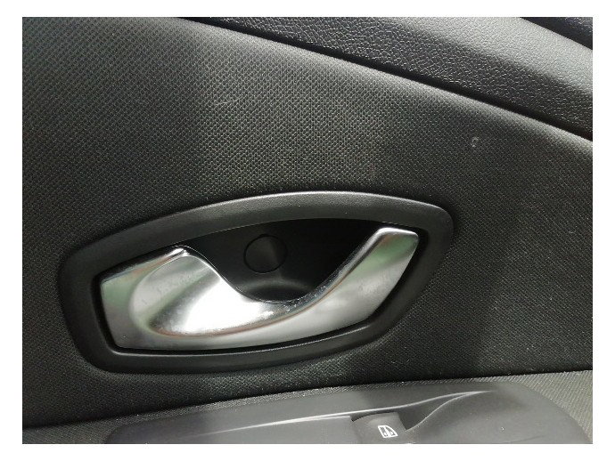 Maner interior usa stanga Renault Megane 3 Coupe 1.6 benz K4M OEM 2010-2015