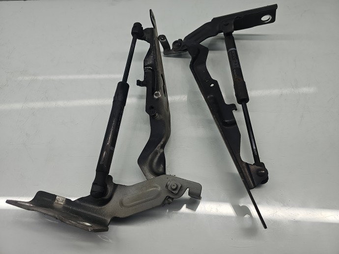 Set balamale capota Volvo S60 II [Fabr 2010-2018] Sedan Facelift, R-Design 30799179, 30799176