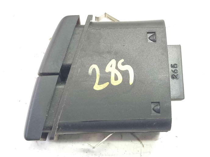 Buton avarii 6131691950604 Bmw X3 (E83) [Fabr 2003-2009] 2.0 M47