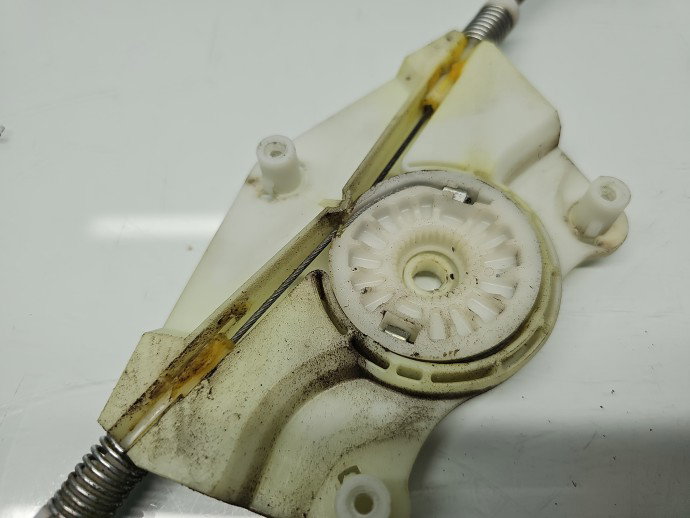 Macara electrica geam dreapta fata Volkswagen Touareg (7LA, 7L6) [Fabr 2003-2010] R-line 7L0887462F