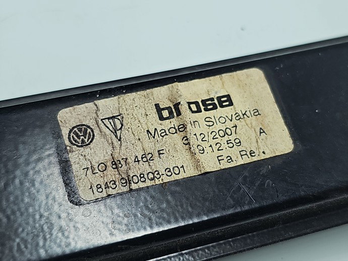Macara electrica geam dreapta fata Volkswagen Touareg (7LA, 7L6) [Fabr 2003-2010] R-line 7L0887462F
