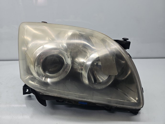 Far dreapta Toyota Avensis II (T25) [Fabr 2002-2008] Berlina OEM