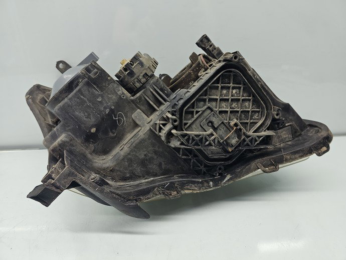 Far stanga Toyota Avensis II (T25) [Fabr 2002-2008] Berlina OEM