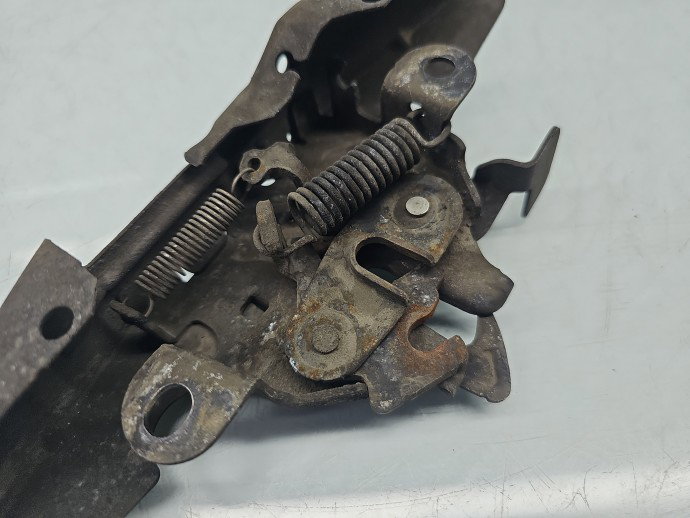 Broasca capota Toyota Avensis II (T25) [Fabr 2002-2008] Berlina OEM