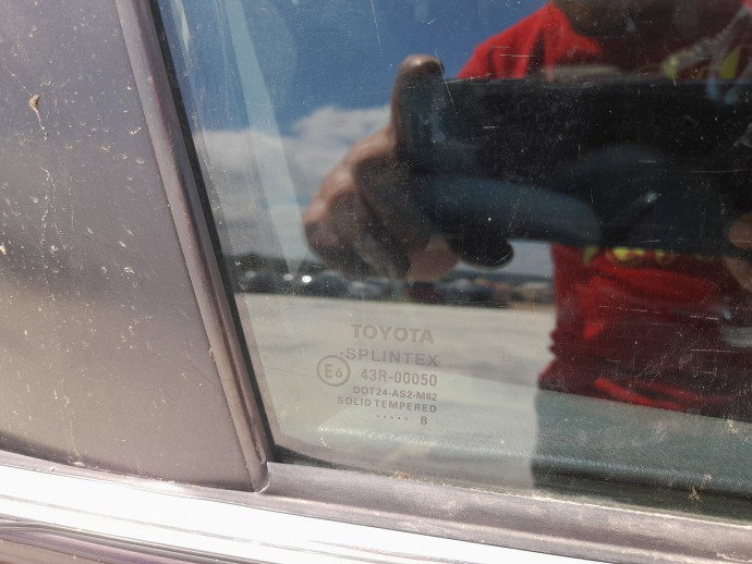 Buton geam dreapta fata Toyota Avensis II (T25) [Fabr 2002-2008]