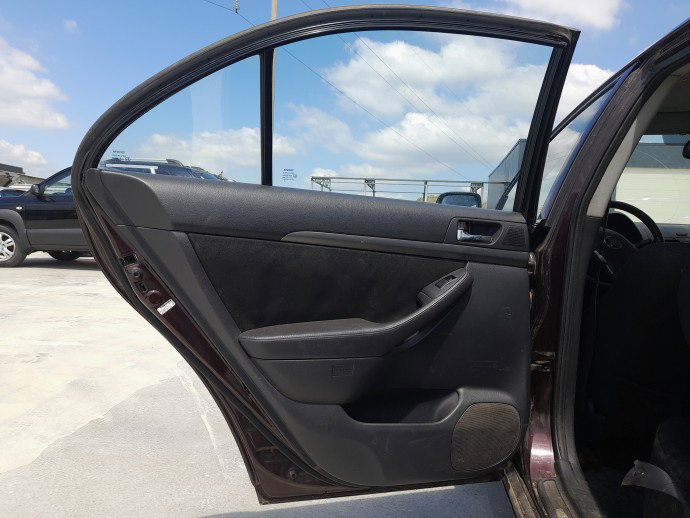 Usa stanga spate Toyota Avensis II (T25) [Fabr 2002-2008] Berlina ROSU