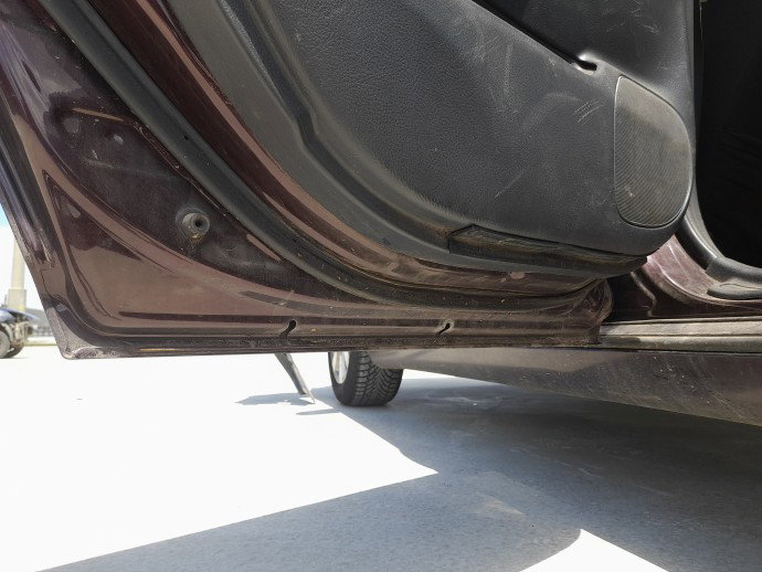 Usa stanga spate Toyota Avensis II (T25) [Fabr 2002-2008] Berlina ROSU